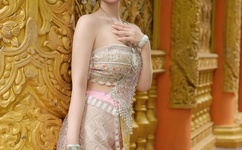 白老妇儿啥意思